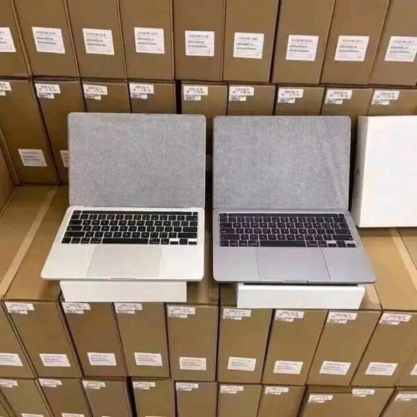 Buy MacBook Air and pro pallets wholesale